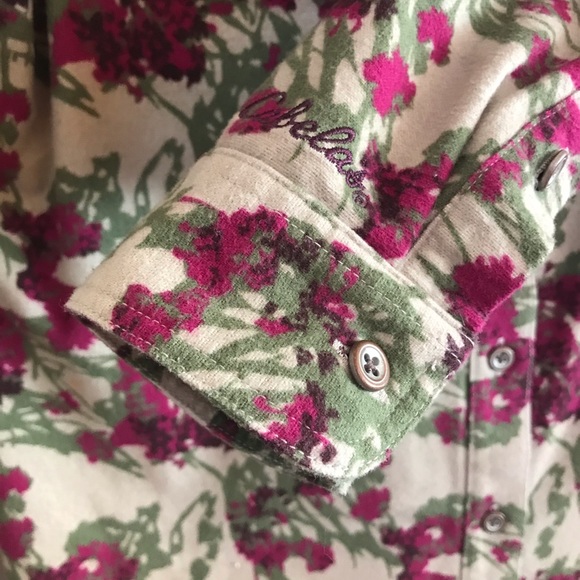 Cabelas Green & Burgundy Floral Flannel shirt - Picture 4 of 6